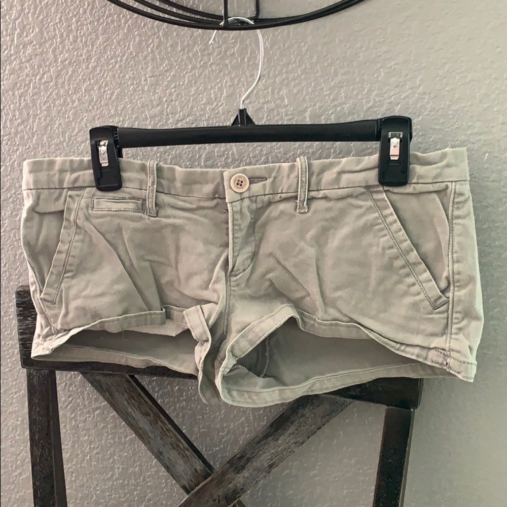 Ruehl No.965 short Preowned size 6